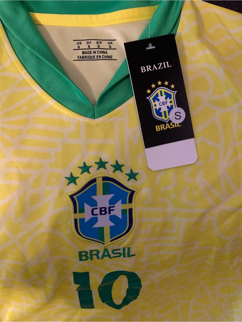 Brasil Neymar Jr. #10
Soccer Jersey & Shorts Set
Men's Size Small - Picture 3 of 4